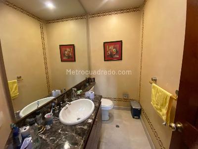Casa de 3 alcobas en venta en San Jose De Bavaria, Bogotá, 1500 m² · foto 12 de 18
