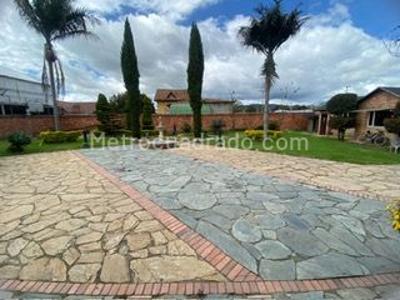 Casa en venta en San Jose De Bavaria, Bogotá · foto 16 de 20