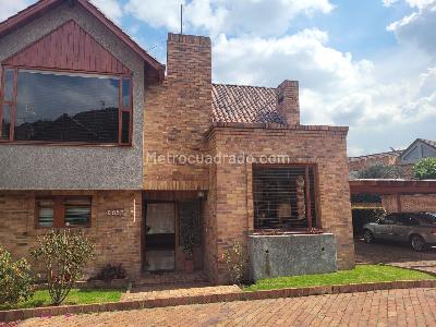 Casa de 3 alcobas en venta en San Jose De Bavaria, Bogotá, 280 m² · foto 15 de 19