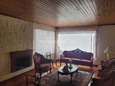 Casa de 3 alcobas en venta en San Jose De Bavaria, Bogotá, 280 m² · foto 4 de 19
