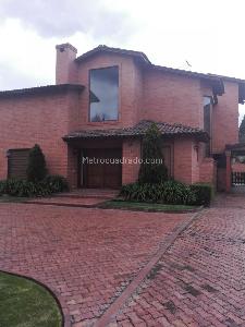 Casa en venta en San Jose De Bavaria, Bogotá · foto 2 de 20