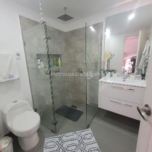 Casa de 4 alcobas en venta en San Jose De Bavaria, Bogotá, 350 m² · foto 17 de 20