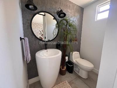 Casa de 4 alcobas en venta en San Jose De Bavaria, Bogotá, 350 m² · foto 7 de 20