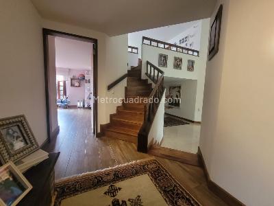 Casa de 3 alcobas en venta en San Jose De Bavaria, Bogotá, 800 m² · foto 4 de 13