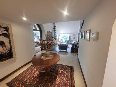 Casa de 3 alcobas en venta en San Jose De Bavaria, Bogotá, 800 m² · foto 5 de 13