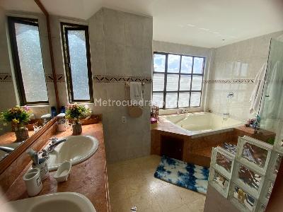 Casa de 3 alcobas en venta en San Jose De Bavaria, Bogotá, 800 m² · foto 11 de 11