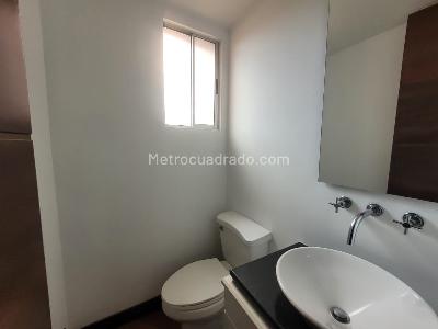 Casa de 4 alcobas en venta en Guaymaral, Bogotá, 1400 m² · foto 12 de 19
