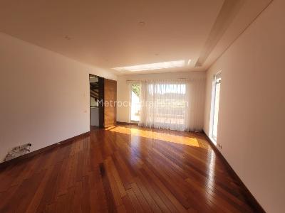 Casa de 4 alcobas en venta en Guaymaral, Bogotá, 1400 m² · foto 13 de 19