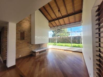 Casa de 4 alcobas en venta en Guaymaral, Bogotá, 1400 m² · foto 15 de 19