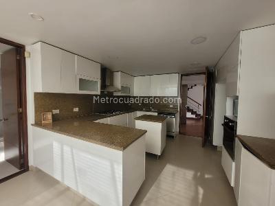 Casa de 4 alcobas en venta en Guaymaral, Bogotá, 1400 m² · foto 18 de 19