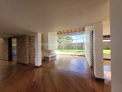 Casa de 4 alcobas en venta en Guaymaral, Bogotá, 1400 m² · foto 7 de 19