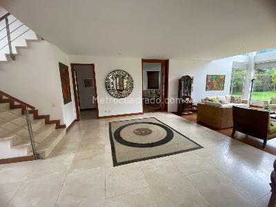 Casa de 4 alcobas en venta en Guaymaral, Bogotá, 1504 m² · foto 11 de 18