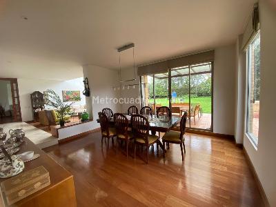 Casa de 4 alcobas en venta en Guaymaral, Bogotá, 1504 m² · foto 12 de 18