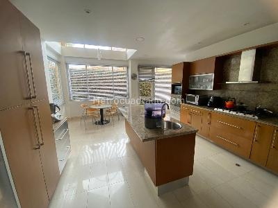 Casa de 4 alcobas en venta en Guaymaral, Bogotá, 1504 m² · foto 16 de 18