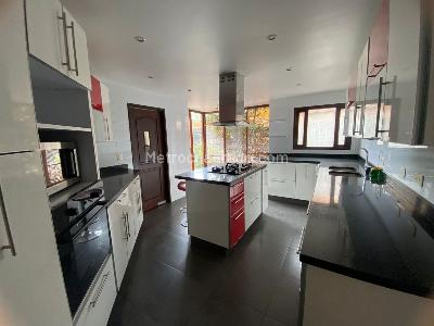 Casa en venta en San Jose De Bavaria, Bogotá · foto 6 de 20