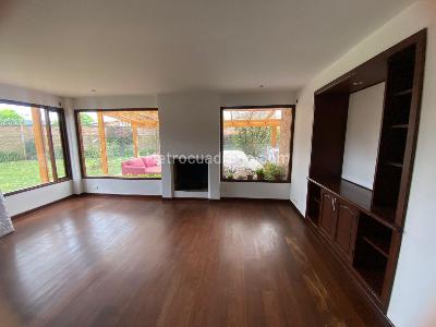 Casa en venta en San Jose De Bavaria, Bogotá · foto 8 de 20