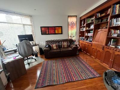Casa de 3 alcobas en venta en San Jose De Bavaria, Bogotá, 300 m² · foto 14 de 17