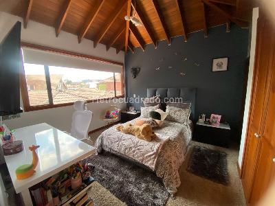 Casa de 3 alcobas en venta en San Jose De Bavaria, Bogotá, 300 m² · foto 8 de 17