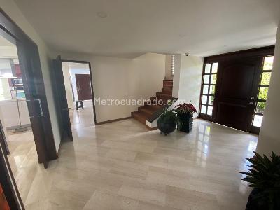 Casa de 4 alcobas en venta en San Jose De Bavaria, Bogotá, 420 m² · foto 9 de 19
