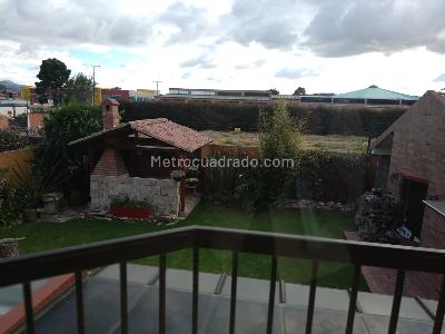 Casa de 4 alcobas en venta en San Jose De Bavaria, Bogotá, 340 m² · foto 12 de 14