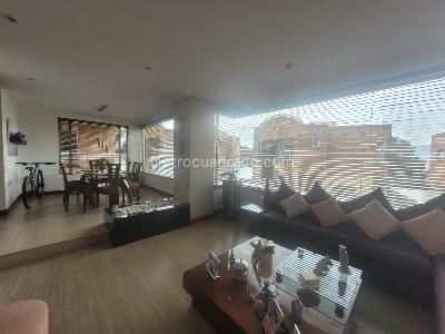 Casa de 4 alcobas en venta en Monterosi Subida A Altos De Sotileza, Bogotá, 269 m² · foto 2 de 15