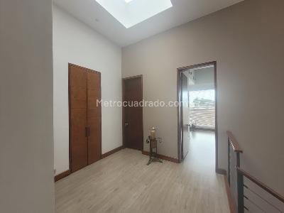 Casa de 4 alcobas en venta en Monterosi Subida A Altos De Sotileza, Bogotá, 269 m² · foto 8 de 15