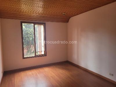 Casa de 4 alcobas en venta en San Jose De Bavaria, Bogotá, 260 m² · foto 13 de 15