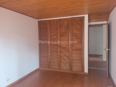 Casa de 4 alcobas en venta en San Jose De Bavaria, Bogotá, 260 m² · foto 14 de 15