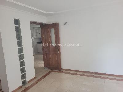 Casa de 4 alcobas en venta en San Jose De Bavaria, Bogotá, 260 m² · foto 5 de 15