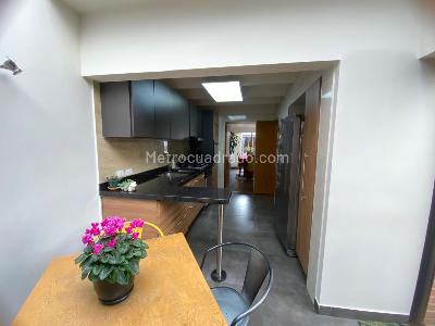 Casa de 3 alcobas en venta en San Jose De Bavaria, Bogotá, 250 m² · foto 6 de 16
