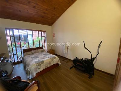 Casa de 3 alcobas en venta en San Jose De Bavaria, Bogotá, 250 m² · foto 10 de 16