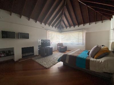 Casa de 4 alcobas en venta en San Jose De Bavaria, Bogotá, 800 m² · foto 8 de 18