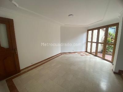 Casa de 4 alcobas en venta en San Jose De Bavaria, Bogotá, 260 m² · foto 12 de 15