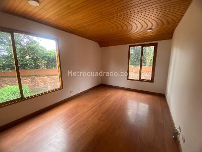 Casa de 4 alcobas en venta en San Jose De Bavaria, Bogotá, 260 m² · foto 15 de 15