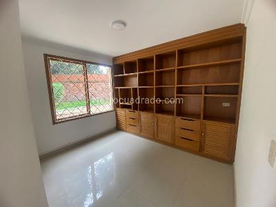 Casa de 4 alcobas en venta en San Jose De Bavaria, Bogotá, 260 m² · foto 3 de 15