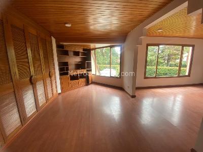 Casa de 4 alcobas en venta en San Jose De Bavaria, Bogotá, 260 m² · foto 8 de 15