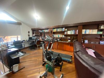 Casa de 4 alcobas en venta en San Jose De Bavaria, Bogotá, 800 m² · foto 3 de 17