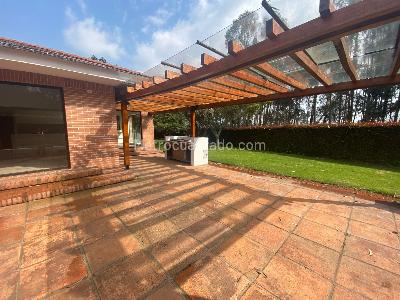 Casa de 4 alcobas en venta en Hacienda San Simon, Bogotá, 2000 m² · foto 10 de 17