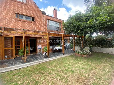 Casa de 3 alcobas en venta en San Jose De Bavaria, Bogotá, 240 m² · foto 10 de 18
