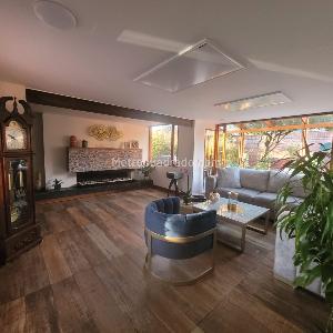 Casa de 3 alcobas en venta en San Jose De Bavaria, Bogotá, 240 m² · foto 14 de 18