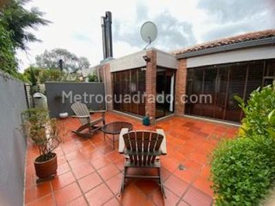 Casa de 3 alcobas en venta en San Jose De Bavaria, Bogotá, 250 m² · foto 16 de 19