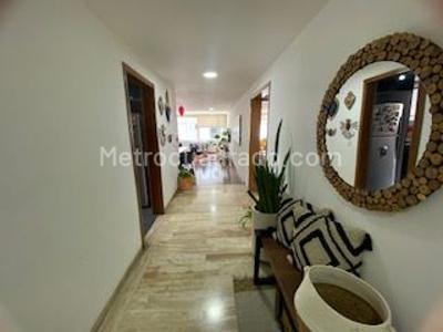 Apartamento en venta en Santa Barbara Occidental, Bogotá · foto 15 de 20