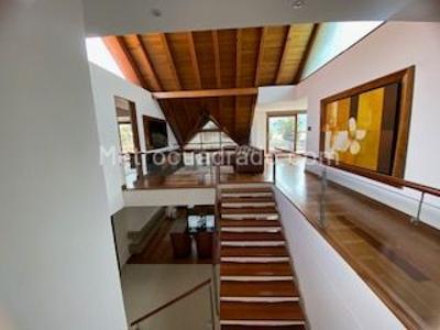 Casa de 4 alcobas en venta en San Jose De Bavaria, Bogotá, 800 m² · foto 15 de 19