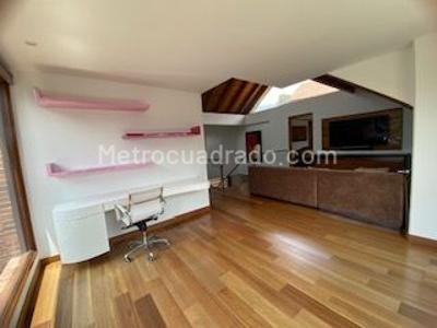 Casa de 4 alcobas en venta en San Jose De Bavaria, Bogotá, 800 m² · foto 9 de 19