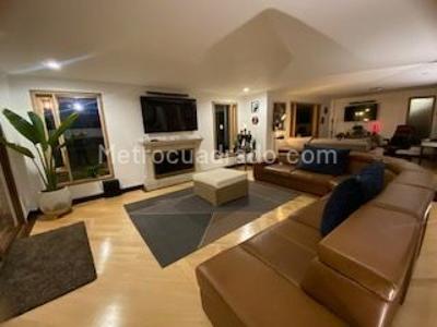 Casa en venta en San Jose De Bavaria, Bogotá · foto 6 de 12