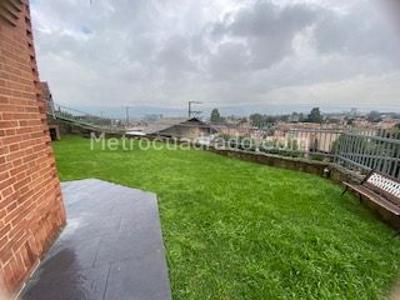 Casa de 4 alcobas en arriendo en San Jose De Bavaria, Bogotá, 800 m² · foto 11 de 14