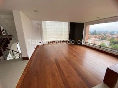 Casa de 4 alcobas en arriendo en San Jose De Bavaria, Bogotá, 800 m² · foto 6 de 14
