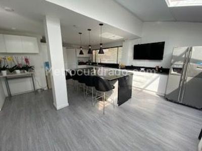 Casa de 3 alcobas en venta en San Jose De Bavaria, Bogotá, 800 m² · foto 9 de 15