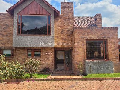 Casa de 3 alcobas en venta en San Jose De Bavaria, Bogotá, 800 m² · foto 13 de 15