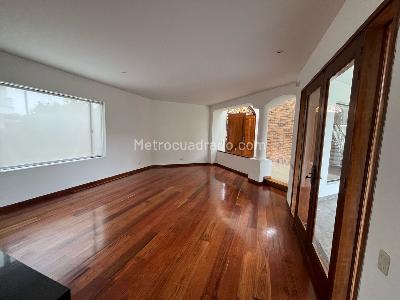 Casa de 4 alcobas en venta en Hacienda San Simon, Bogotá, 1461 m² · foto 4 de 19